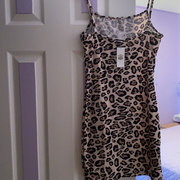 Cheetah dress - Picture 3 of 3